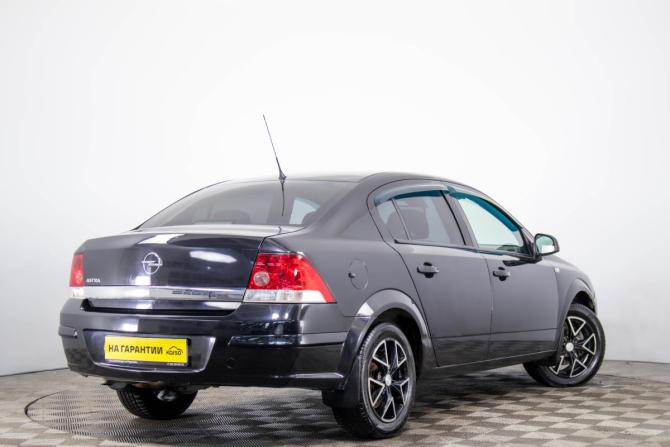 Opel Astra H Рестайлинг с пробегом 2014 года, цена 899 000 рублей, 112124 км, седан, Автокод Объявления