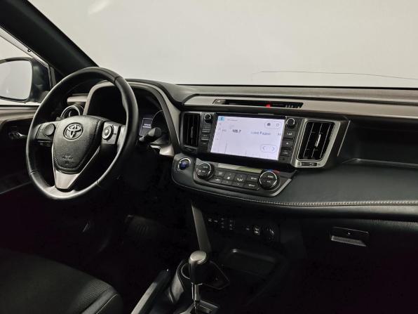 Toyota RAV4 IV (XA40) Рестайлинг с пробегом 2019 года, цена 2 779 000 рублей, 111774 км, внедорожник, Автокод Объявления