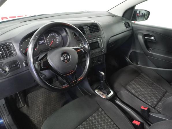 Volkswagen Polo V Рестайлинг с пробегом 2016 года, цена 1 058 000 рублей, 128623 км, седан, Автокод Объявления