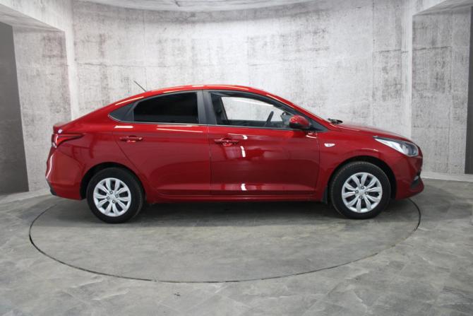 Hyundai Solaris II с пробегом 2019 года, цена 1 298 000 рублей, 74508 км, седан, Автокод Объявления