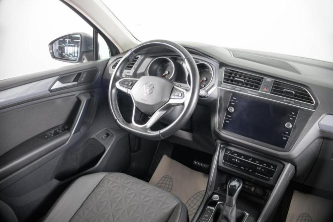 Volkswagen Tiguan II Рестайлинг с пробегом 2021 года, цена 3 150 000 рублей, 127654 км, внедорожник, Автокод Объявления