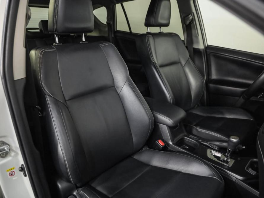 Toyota RAV4 IV (XA40) Рестайлинг Санкт-Петербург  - изображение 26