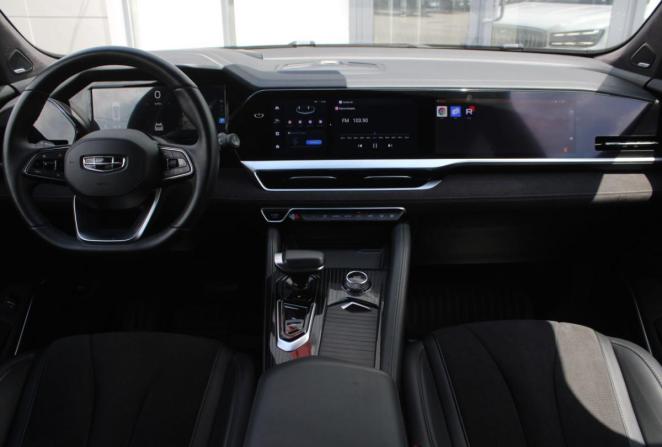 Geely Monjaro I с пробегом 2024 года, цена 3 525 000 рублей, 28748 км, внедорожник, Автокод Объявления