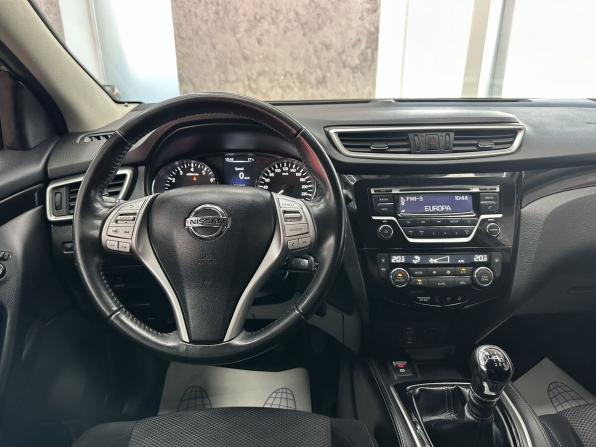 Nissan Qashqai II с пробегом 2016 года, цена 1 799 000 рублей, 98620 км, внедорожник, Автокод Объявления