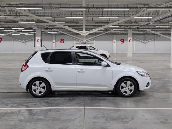 Kia Ceed I Рестайлинг с пробегом 2011 года, цена 580 000 рублей, 385751 км, хэтчбек, Автокод Объявления