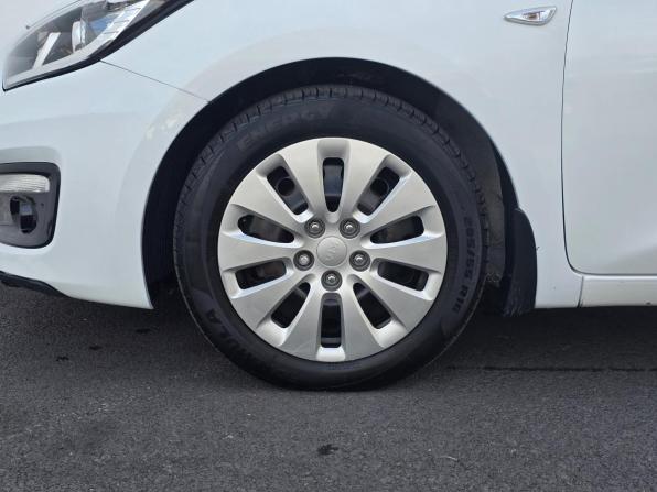 Kia Ceed II Рестайлинг с пробегом 2017 года, цена 1 440 000 рублей, 116500 км, хэтчбек, Автокод Объявления