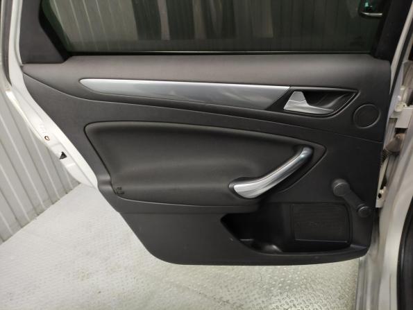 Ford Mondeo IV Рестайлинг с пробегом 2011 года, цена 655 000 рублей, 195897 км, седан, Автокод Объявления