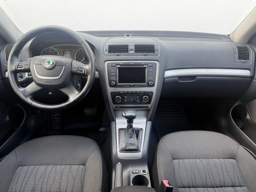 Skoda Octavia II (A5) Рестайлинг Москва  - изображение 12