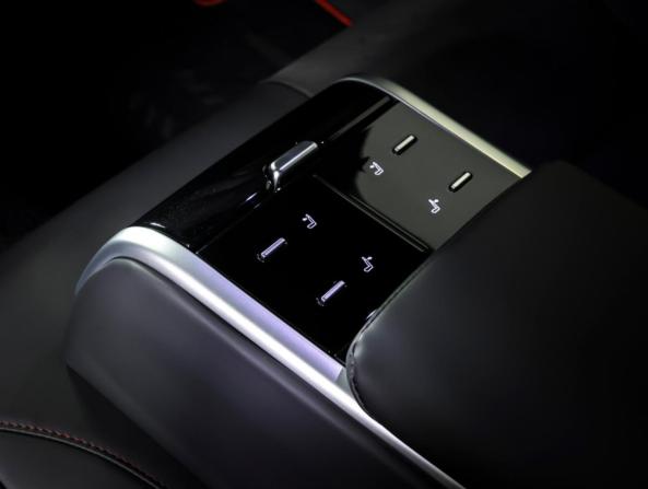 Toyota Camry IX (XV80) China Market с пробегом 2026 года, цена 4 700 000 рублей, 2519 км, седан, Автокод Объявления