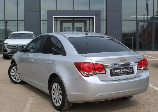 Chevrolet Cruze I Рестайлинг с пробегом 2015 года, цена 620 000 рублей, 115120 км, седан, Автокод Объявления