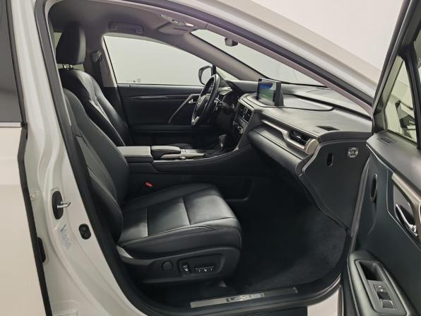 Lexus RX IV Рестайлинг с пробегом 2022 года, цена 5 999 000 рублей, 36001 км, внедорожник, Автокод Объявления