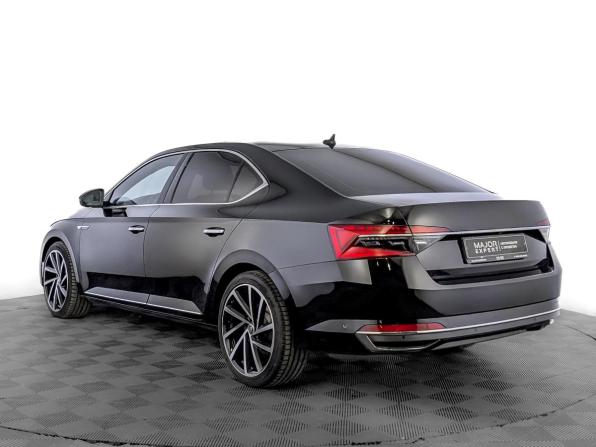 Skoda Superb III Рестайлинг с пробегом 2024 года, цена 3 420 000 рублей, 82225 км, лифтбек, Автокод Объявления
