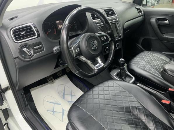 Volkswagen Polo V Рестайлинг с пробегом 2019 года, цена 1 180 000 рублей, 105506 км, седан, Автокод Объявления