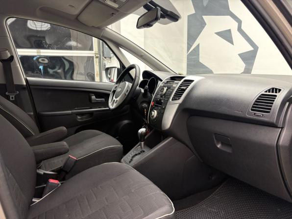 Kia Venga I с пробегом 2012 года, цена 890 000 рублей, 219764 км, компактвэн, Автокод Объявления