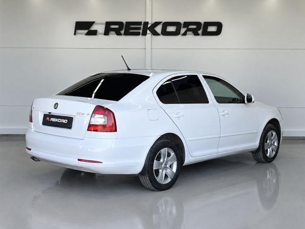 Skoda Octavia II (A5) Рестайлинг с пробегом 2012 года, цена 859 000 рублей, 168234 км, лифтбек, Автокод Объявления