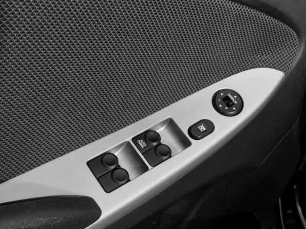 Hyundai Solaris I с пробегом 2011 года, цена 679 000 рублей, 198733 км, седан, Автокод Объявления