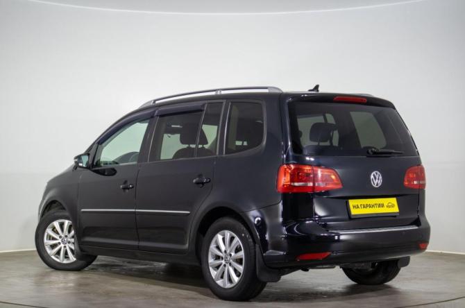 Volkswagen Touran I Рестайлинг с пробегом 2011 года, цена 1 299 000 рублей, 290000 км, компактвэн, Автокод Объявления