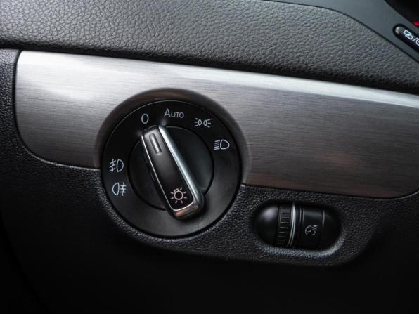 Volkswagen Jetta VI Рестайлинг с пробегом 2014 года, цена 1 025 000 рублей, 154559 км, седан, Автокод Объявления