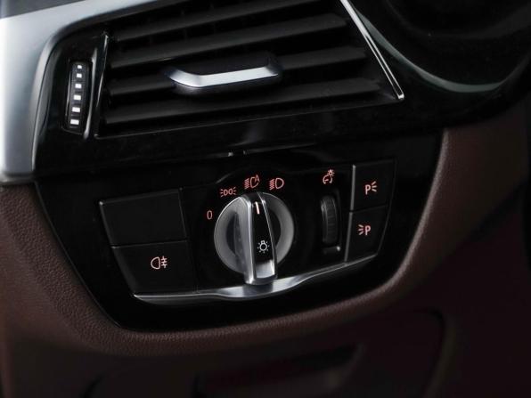 BMW 5 серии VII (G30/G31/G38) Рестайлинг с пробегом 2020 года, цена 4 783 077 рублей, 99268 км, седан, Автокод Объявления