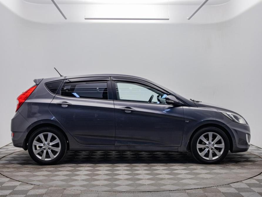 Hyundai Solaris I Москва  - изображение 7