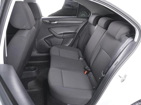 Volkswagen Polo VI с пробегом 2022 года, цена 1 630 000 рублей, 88098 км, лифтбек, Автокод Объявления