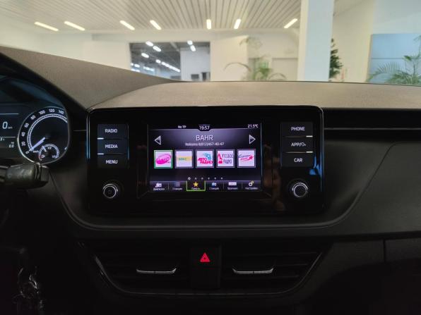 Skoda Rapid II с пробегом 2021 года, цена 1 382 000 рублей, 135700 км, лифтбек, Автокод Объявления