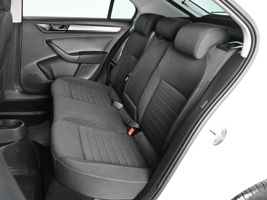 Skoda Rapid I Рестайлинг Ростов-на-Дону  - изображение 9