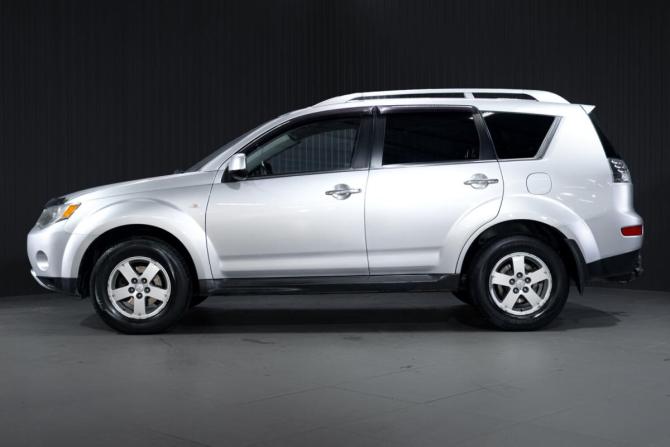 Mitsubishi Outlander II с пробегом 2008 года, цена 999 000 рублей, 258031 км, внедорожник, Автокод Объявления