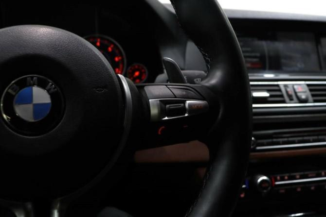 BMW 5 серии VI (F10/F11/F07) Рестайлинг с пробегом 2016 года, цена 2 100 000 рублей, 213515 км, седан, Автокод Объявления
