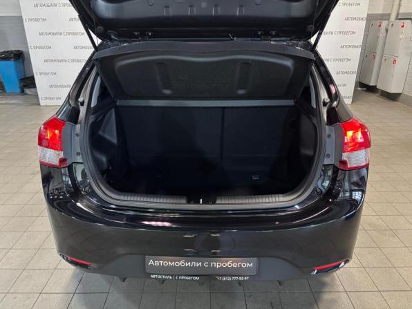 Kia Rio III Рестайлинг с пробегом 2015 года, цена 1 099 000 рублей, 99000 км, хэтчбек, Автокод Объявления