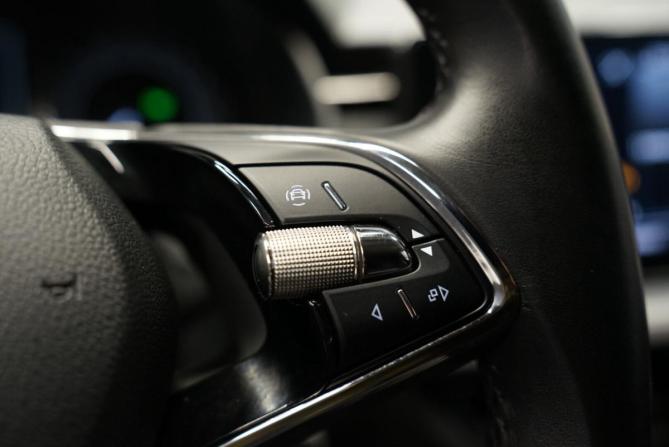 Skoda Rapid II с пробегом 2021 года, цена 1 825 000 рублей, 55300 км, лифтбек, Автокод Объявления