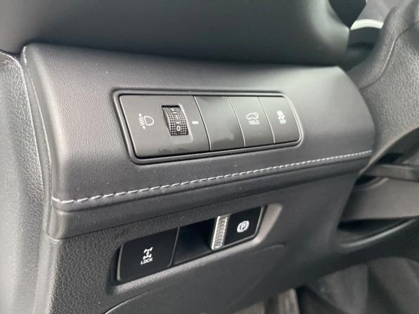 Hyundai Santa Fe IV Рестайлинг с пробегом 2023 года, цена 4 396 000 рублей, 61050 км, внедорожник, Автокод Объявления