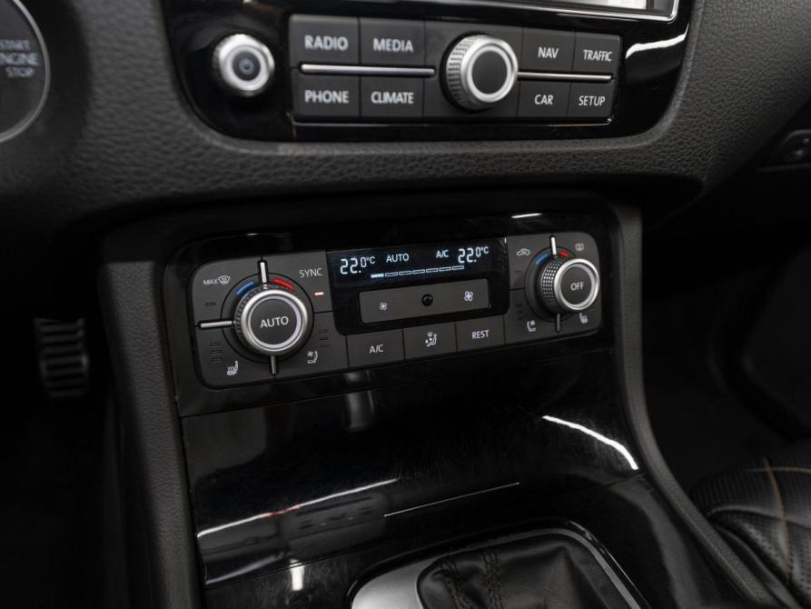 Volkswagen Touareg II Рестайлинг Москва  - изображение 24