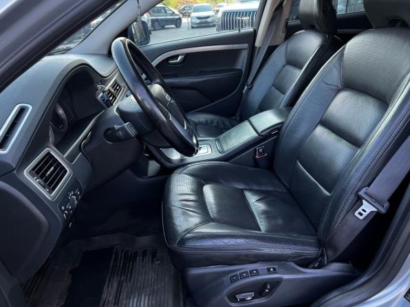 Volvo XC70 II с пробегом 2010 года, цена 1 595 000 рублей, 341171 км, универсал, Автокод Объявления