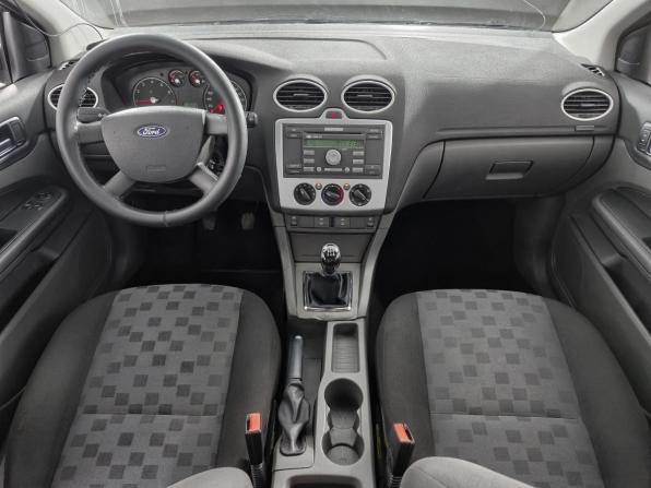 Ford Focus II с пробегом 2005 года, цена 339 000 рублей, 185703 км, седан, Автокод Объявления
