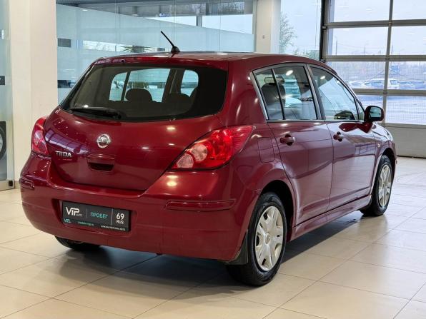 Nissan Tiida I Рестайлинг с пробегом 2010 года, цена 867 000 рублей, 75822 км, хэтчбек, Автокод Объявления