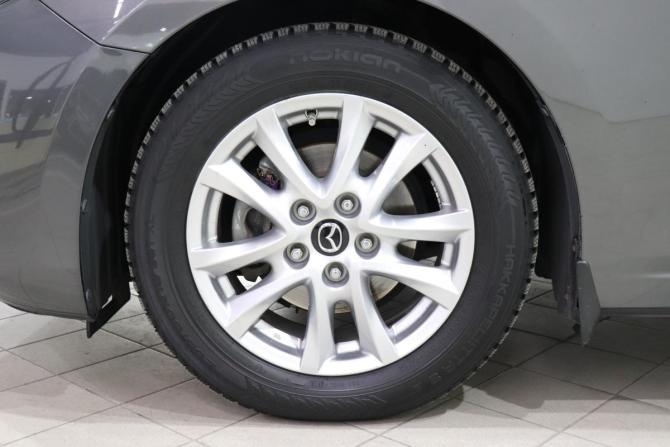 Mazda 3 III (BM) Рестайлинг с пробегом 2018 года, цена 1 510 000 рублей, 66450 км, седан, Автокод Объявления