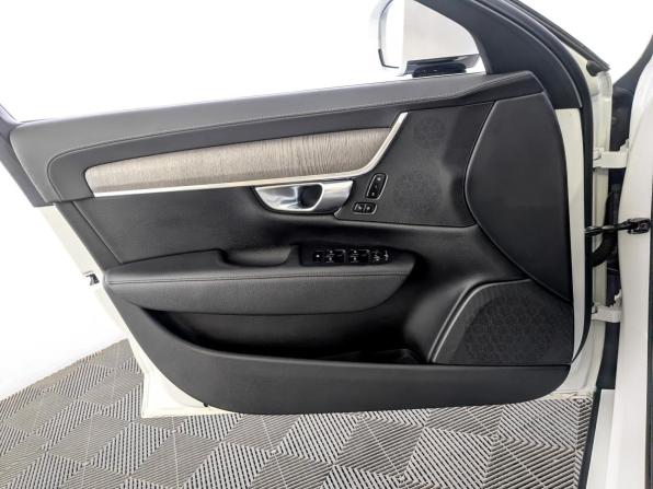 Volvo S90 II Рестайлинг с пробегом 2021 года, цена 3 695 000 рублей, 75437 км, седан, Автокод Объявления