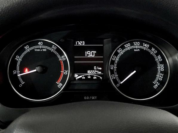 Skoda Rapid I с пробегом 2017 года, цена 840 000 рублей, 182224 км, лифтбек, Автокод Объявления