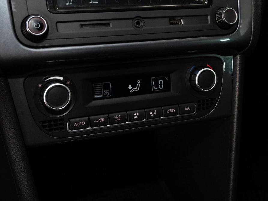 Volkswagen Polo V Рестайлинг Казань  - изображение 11