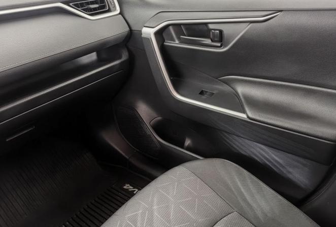 Toyota RAV4 V (XA50) с пробегом 2021 года, цена 2 860 000 рублей, 158650 км, внедорожник, Автокод Объявления