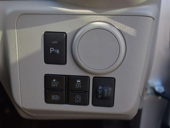 Daihatsu Mira e:S II с пробегом 2020 года, цена 649 000 рублей, 57900 км, хэтчбек, Автокод Объявления