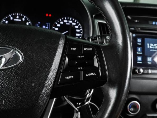 Hyundai Creta I с пробегом 2018 года, цена 1 687 000 рублей, 97075 км, внедорожник, Автокод Объявления
