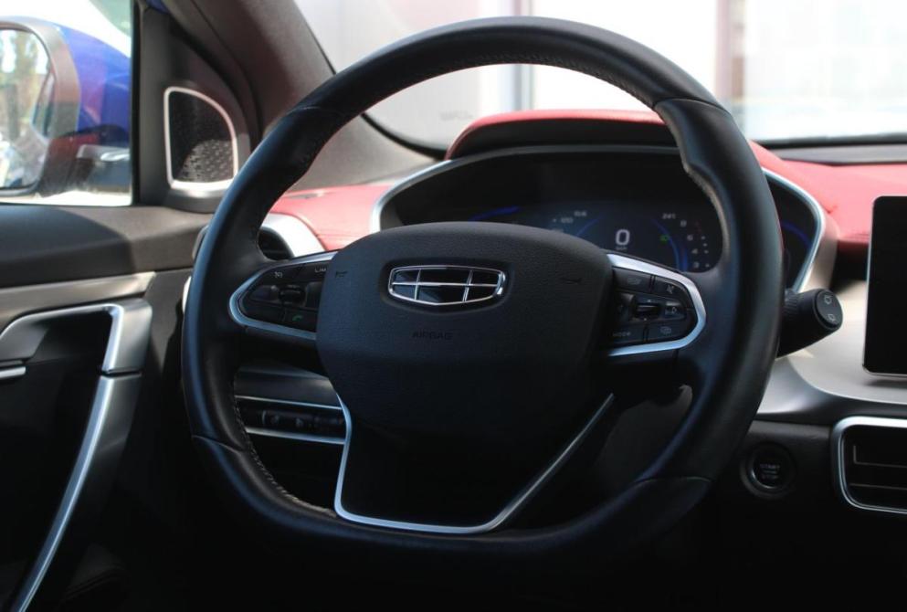 Geely Coolray I Саратов  - изображение 21