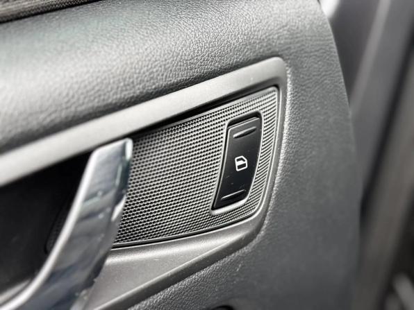 Skoda Yeti I Рестайлинг с пробегом 2018 года, цена 1 730 000 рублей, 135240 км, внедорожник, Автокод Объявления