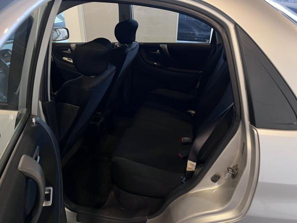 Suzuki Liana I Рестайлинг с пробегом 2005 года, цена 239 000 рублей, 193907 км, седан, Автокод Объявления