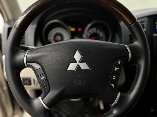 Mitsubishi Pajero IV с пробегом 2008 года, цена 1 699 000 рублей, 297700 км, внедорожник, Автокод Объявления