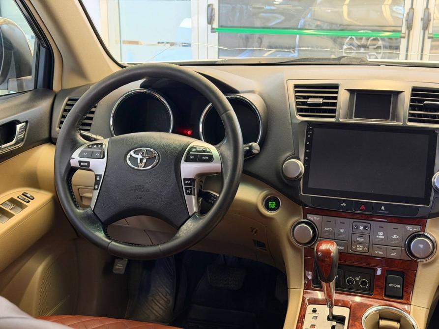 Toyota Highlander II (XU40) Рестайлинг Челябинск  - изображение 7