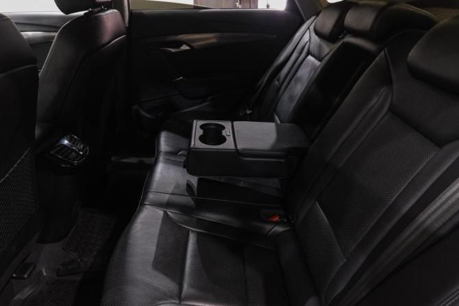 Hyundai i40 I Рестайлинг с пробегом 2016 года, цена 1 499 000 рублей, 127000 км, седан, Автокод Объявления
