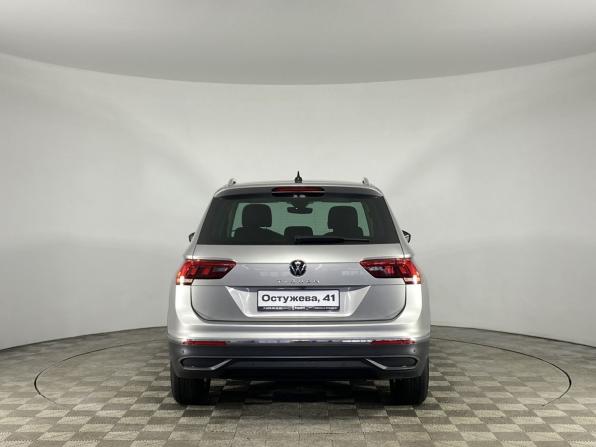 Volkswagen Tiguan II Рестайлинг с пробегом 2021 года, цена 2 780 000 рублей, 85072 км, внедорожник, Автокод Объявления